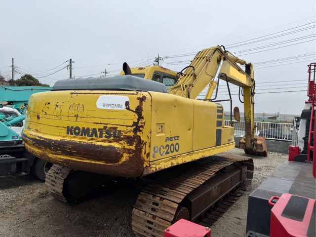 コマツ油圧ショベル