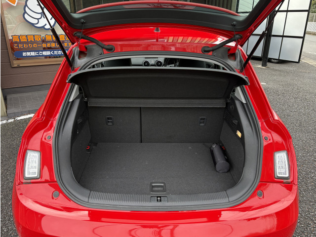 ���E�˔j�̎Ԍ����{���Ă���܂��B��Ԃ������ł�