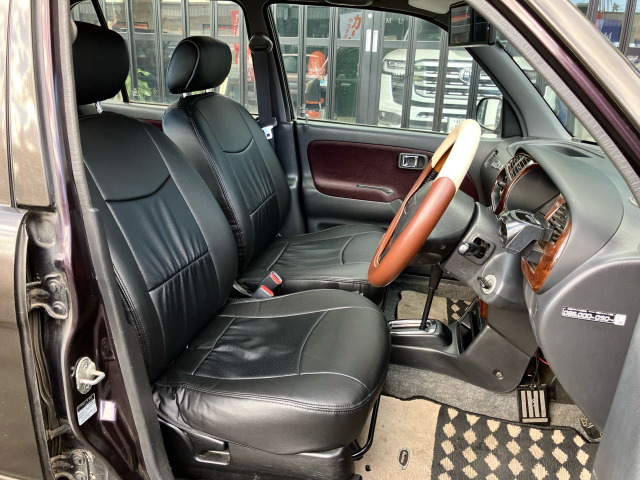 �V�[�g�Y��ł���