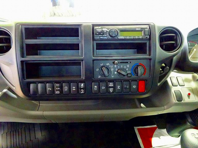 �Ԑ���E�x�񑕒u �Փ˔�Q�y���u���[�L �A�C�h�����O�X�g�b�v �t�H�O�����v �g���N�V�����R���g���[�� ����LED�� �N���A�����X�\�i�[ �w�b�h���C�g�E�H�b�V���[