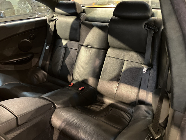 �T�[�L�b�g�ł̑���������ǂ����߂�M�ł͂Ȃ��A�������������ŁA�������D��Ɉړ����邽�߂�GT�B���̎v�z�̒��ɁAF1�R���̋Z�p�w�i������V10�G���W������������ł��܂����Ƃ���ɁA