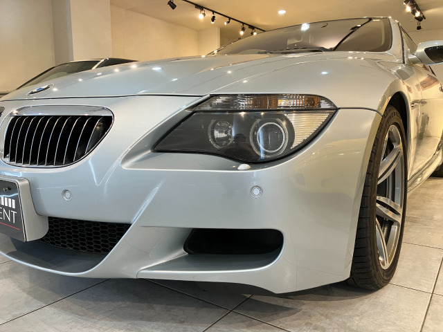 �I���W�i���̃��b�N�X���ۂ��ꂽ�O���͑傫�ȏ����Ȃ��A���܂ł̃I�[�i�[�l�̉^�]�Z�p�Ɋ��ӂ������܂��B