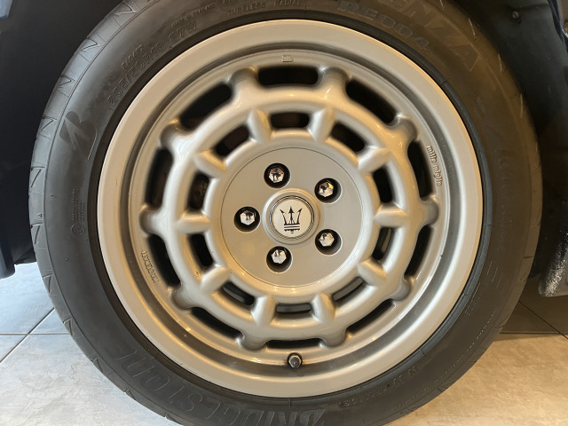 �G�N�X�e���A�̓u���[�Z���Ƃ����O���F�ŁA�Z���̃��^�ł��B���F�n�������ł����A���̃u���[�Z���͒��Ɩ�A����Ɠ܂�ŐF�̈�ۂ��ς��Ƃ��낪�ǂ��ł�!