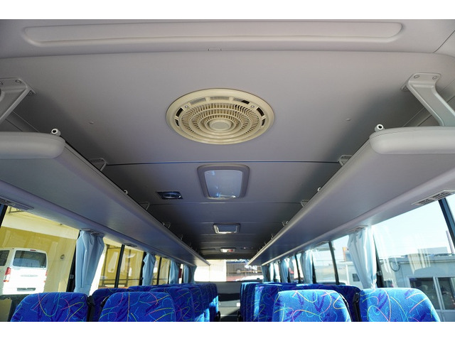 �V�Ԓ����������Ă���܂��B���g�p�̎ԂȂǂ����Ŕ[���������g���b�N����������u���Ă���܂��̂ł������������B