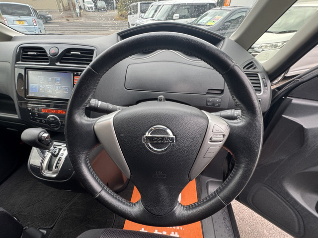 ���y�N���[�Y�R���g���[���z�h���C�o�[����]�̑��x��ݒ肷�邱�ƂŁA�A�N�Z������������Ԃ̃X�s�[�h�����ɕۂ@�\�ł����������H�Ȃǒ������^�]�ɏd�󂵂܂���