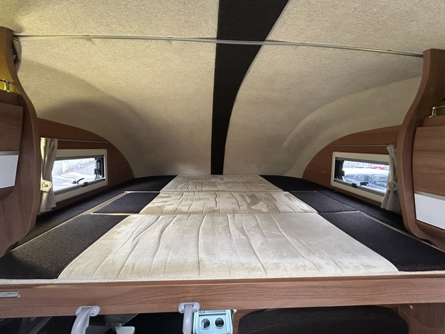 �o���N�x�b�h���L�X���K!���@��190cm&times;180cm�ƂȂ��Ă���܂�!