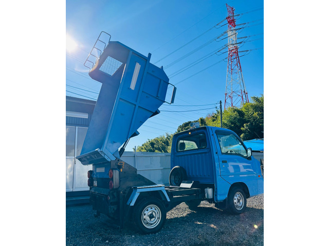 サンバートラック