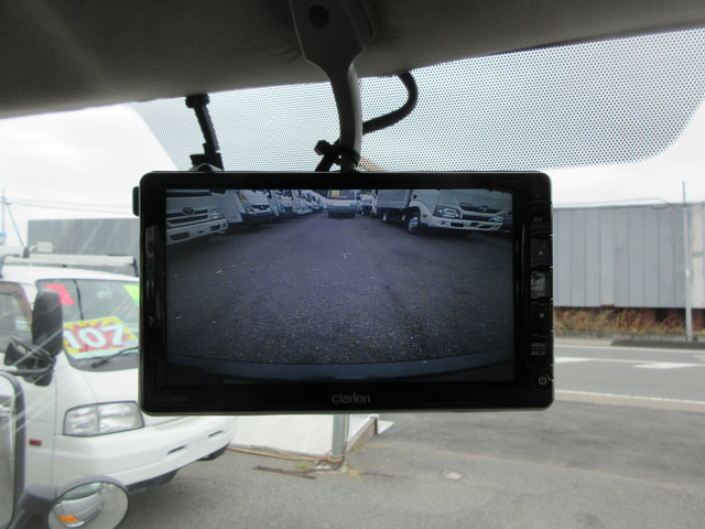 ���o�b�N�J�����t���ł���