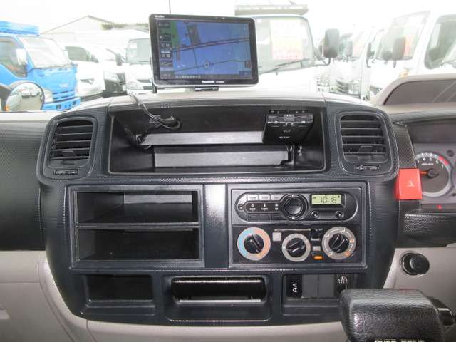 �������E�C���p�l���ł���