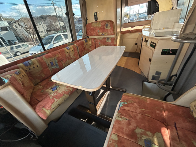 �����������Ă��āA�g���₷�����C�A�E�g�Ȃ̂ŏ��߂Ẵo�X�R���̕��ɂ����X�X���̃L�����s���O�J�[�ł�!