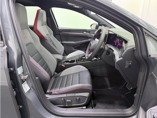 ��VW�̃��[�J�[�ۏ�(�V�ԕۏ�)���p��������Ŕ[�Ԓv���܂��̂ŁA�����n����ɖ�����s������������܂��Ă��A�S���̐��K�f�B�[���[�ɂĖ����C�����󂯂邱�Ƃ��ł��܂��B��p�͎ԗ��{�̉��i�Ɋ܂܂�܂��B