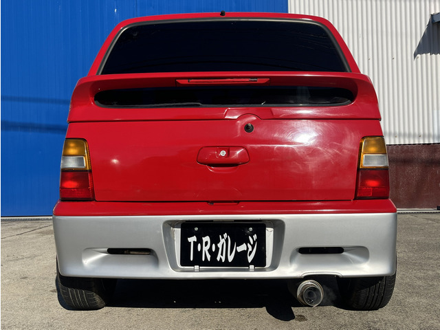 ���A�ɂ͏��^�̃X�|�C���[���t���Ă��胏���|�C���g�A�N�Z���g�ɂȂ��Ă���܂��B�}�t���[�����������̌����ڂȂ̂Ō��\���͂�����܂��B