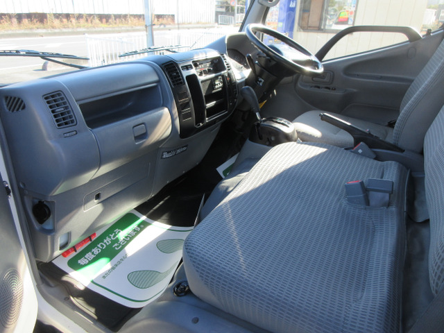 �������E����ȉ��ł���3�l��ԂɂȂ�܂���