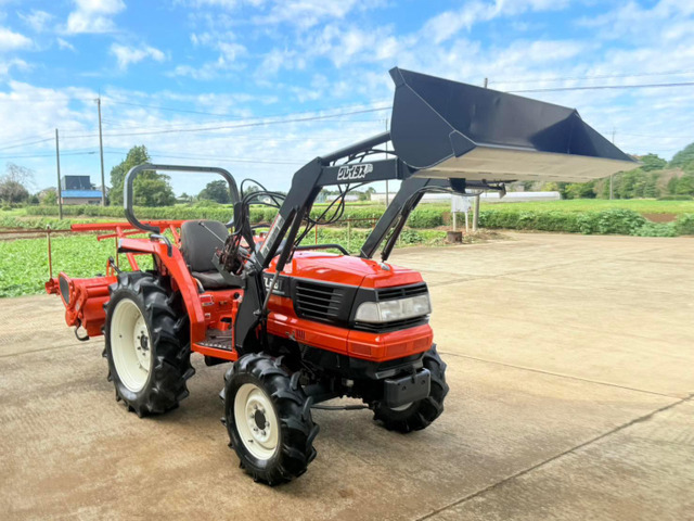 クボタミニバックホー