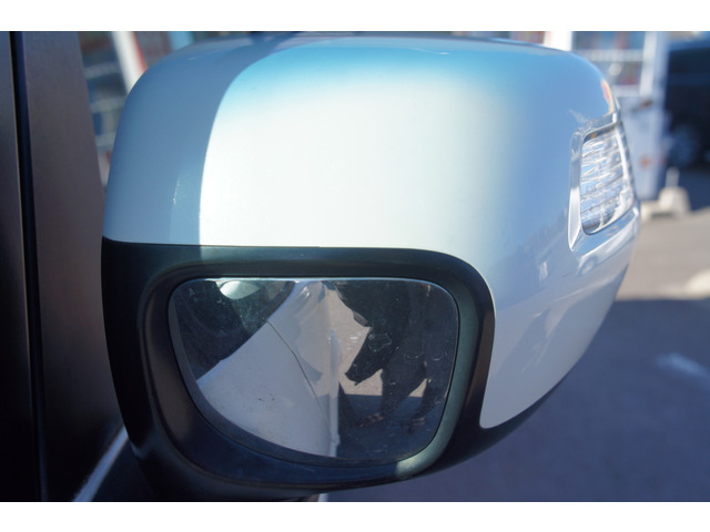 ������ƃ����e�i���X���Ă���Ԃ܂��܂����܂��B����Ȃ��Ԃ𓖓X�͏��o��10���`30�����炢�̉��i���S�ɂč݌ɂ��Ă܂��B���̗��A�C�����A���[�^�[������Ԃ̂��Ԃ͊�{�I�Ɏd���ꂵ�܂���