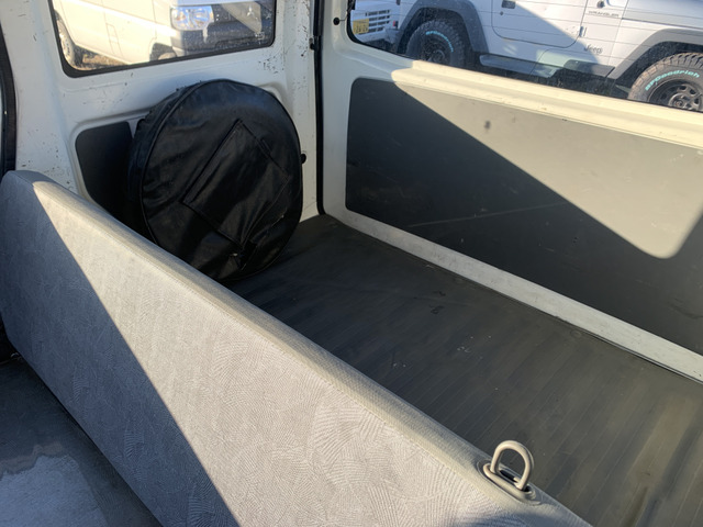 �X�y�A�^�C���A�J�o�[���t���Ă܂�