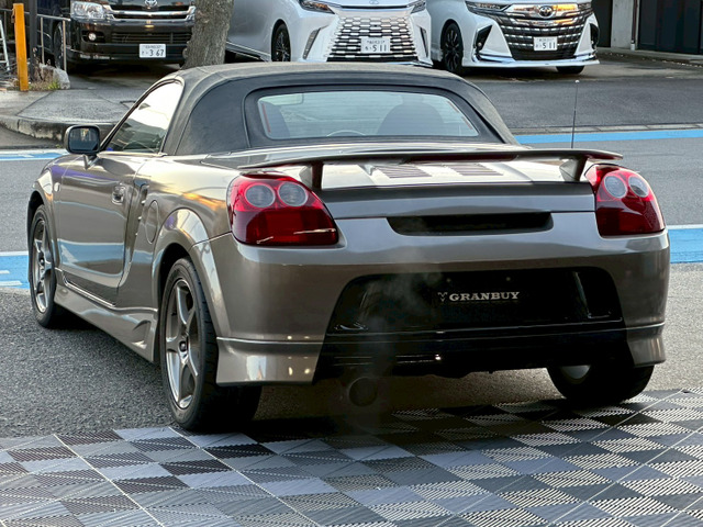 �y�K���X�R�[�e�B���O�z ���Ђł́y�{�f�B�[�K���X�R�[�e�B���O�z���{�H�\�ł�!���Ԃ̉����o�ĉ���ɂ����A���������y����ł�!���C�y�ɃX�^�b�t�܂ł��q�ˉ�����!