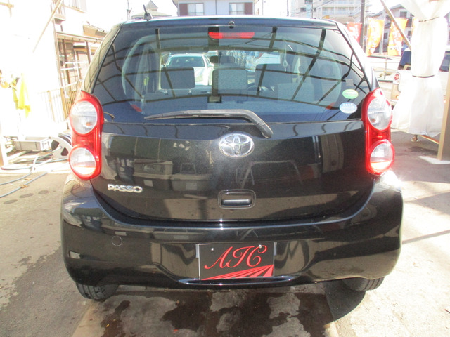 パッソ1.0 X クツロギ