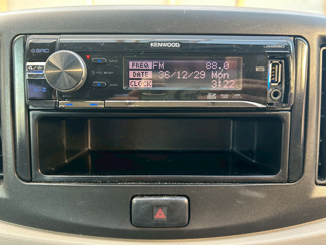 ナビは付いてませんがCDは付いております♪♪