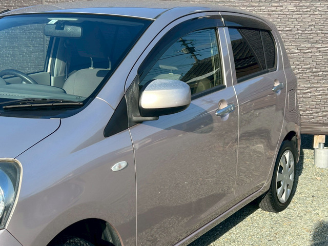 もちろん左のドアにも大きなへこみはありません(^^♪