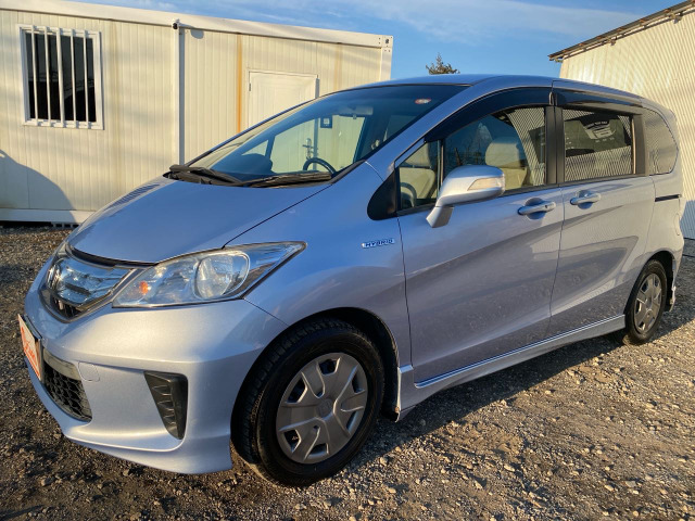 フリードハイブリッド1.5 ジャストセレクション