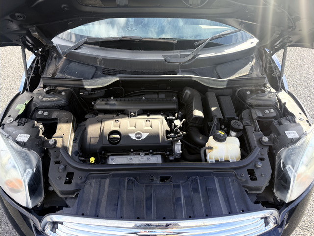 外装仕上げ、磨き、破水仕上げ、内装クリーニング致します。専門の担当者がしっかり仕上げ、納車させて頂きます。