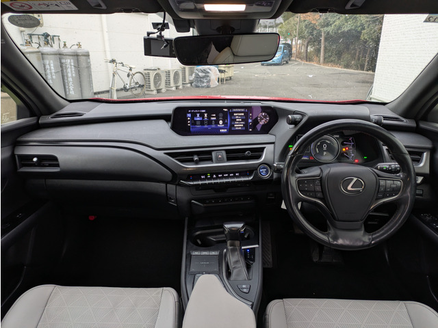 UX250h バージョンL