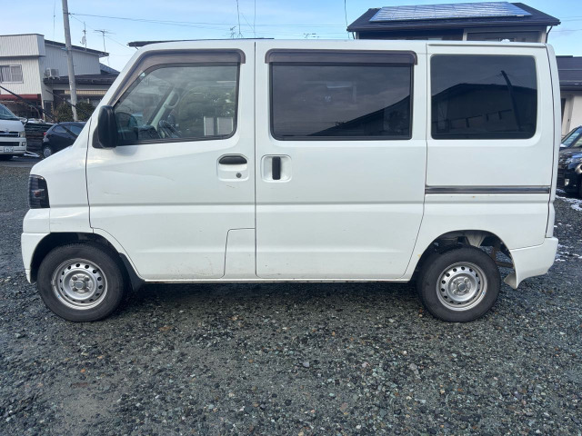 H22���Y�N���b�p�[4WD�AAT�A�G�A�R���t�ł��B���s59,700�q�A�Ԍ�2�N�t���n���ł�!