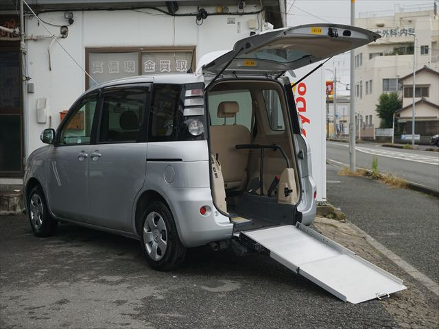 シエンタ1.5 G ウェルキャブ 車いす仕様車 スロープタイプ タイプI