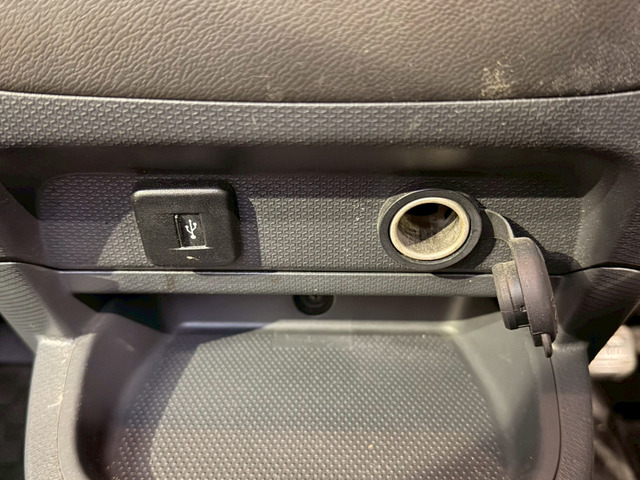 �yUSB�[�q�z�����B