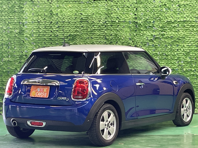 ���C�����`�F�b�N�ρ���O�@�ւ̍���m�ɂ��ԗ��̏C�����`�F�b�N���s���A���̓��e���J�����Ă���܂��B