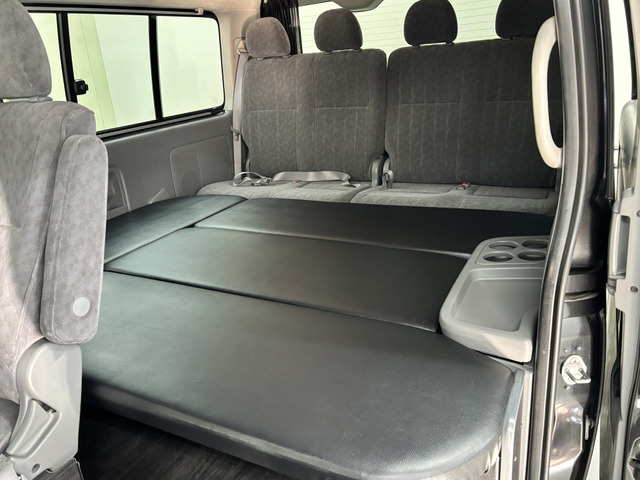 �y�K���X����̕i���z ���Ђ̓W���ԗ��ɂ�AIS�Ӓ菑�ƃI�[�g�I�[�N�V�������̍���\��ςݍ���ł��܂��B�v���C�X�{�[�h�̋��z�͏��o��݂̂��x�������z�B�i�������i���S���͈ꌩ�ɔ@�����B��ڗđR�ł��B