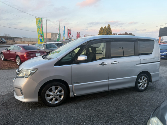 セレナ2.0 ハイウェイスター G S-HYBRID