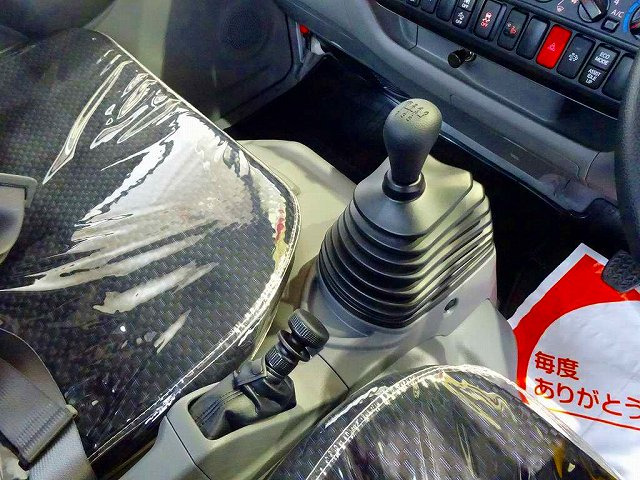 �t���A6MT �d���p�[�L���O�u���[�L