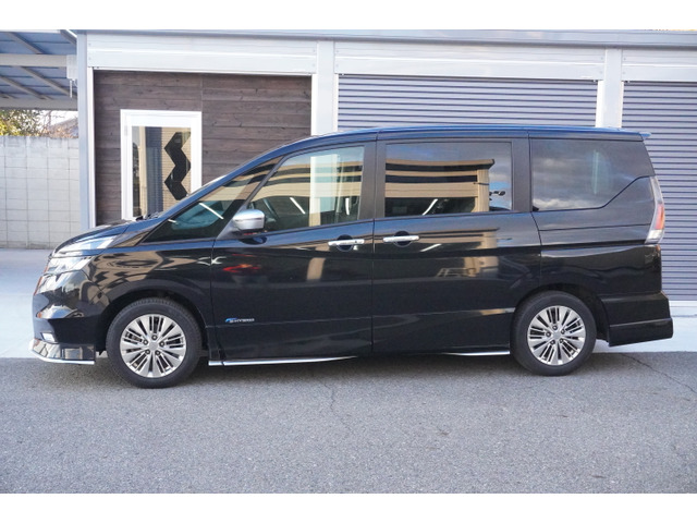 セレナ2.0 AUTECH Vパッケージ