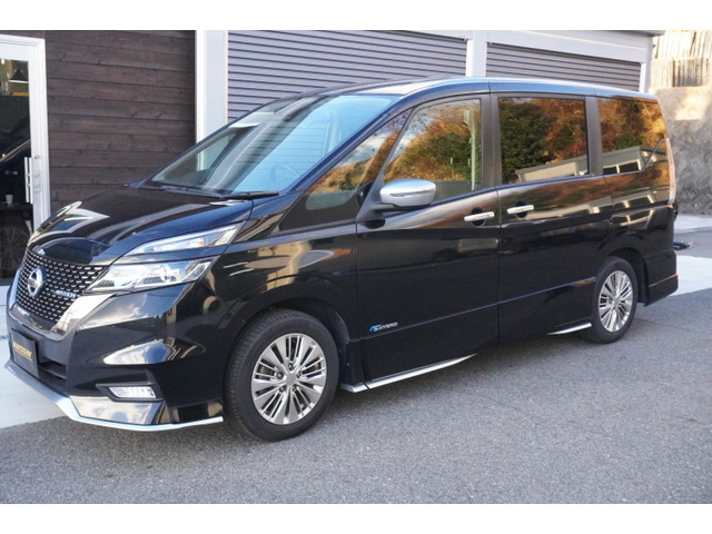 セレナ2.0 AUTECH Vパッケージ