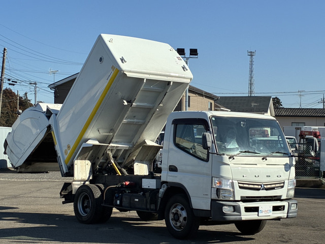 キャンターパッカー車