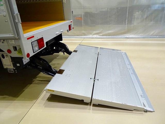 �i�[�Q�[�g 1,000kg �g�����e�b�N�X(�V���a)/TRAK10-6495D ��:155cm ��:240cm �T�C�h�K�[�h/�J�[�g�X�g�b�p�[�t �����R���t ���V���V���APG�X�C�b�`�R�[�h