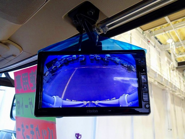 �o�b�N���j�^�[