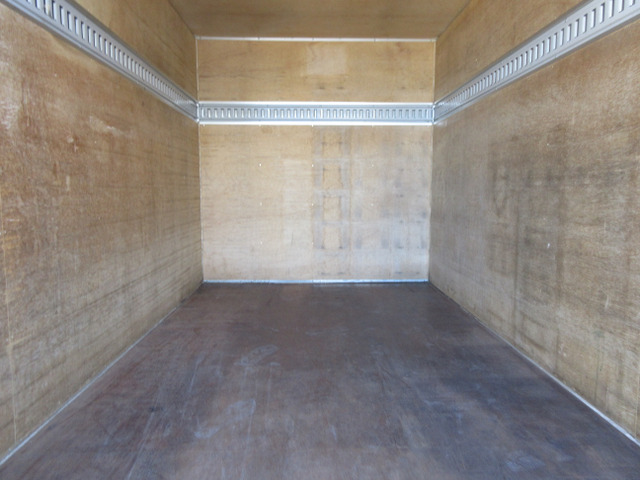 ���ה����X�y�[�X�ł������b�V���O���[��1�i��