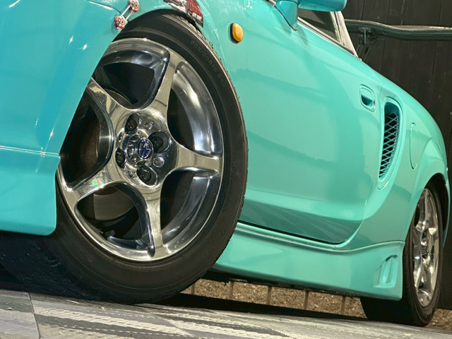 �y�J�X�^���z �J�X�^��������܂�!���[�_�E���E���t�g�A�b�v�ELED���E�A���~�z�C�[�����A�e�u�����h�̃p�[�c�̎�舵���������܂��B