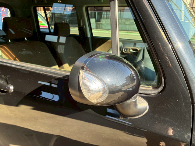 �E�B���J�[�~���[�ł��B