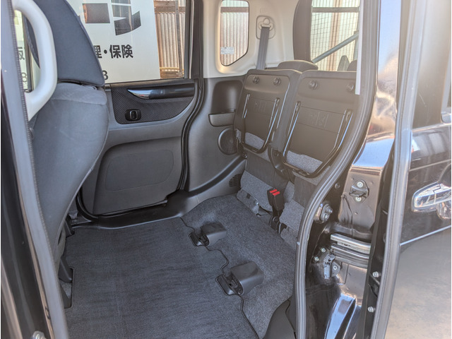 ���̌y�����Ԃɂ͖������A�V�[�g�A�����W��N-BOX�̓����ł��B