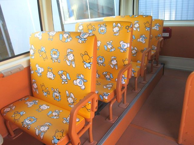 右リア園児用シート