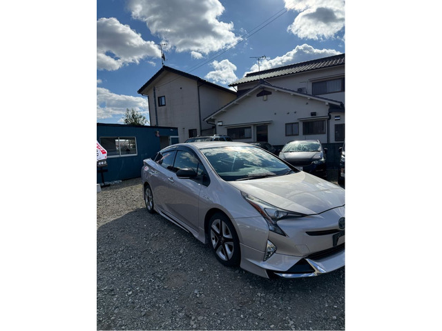プリウス1.8 S セーフティ プラス ツートーン