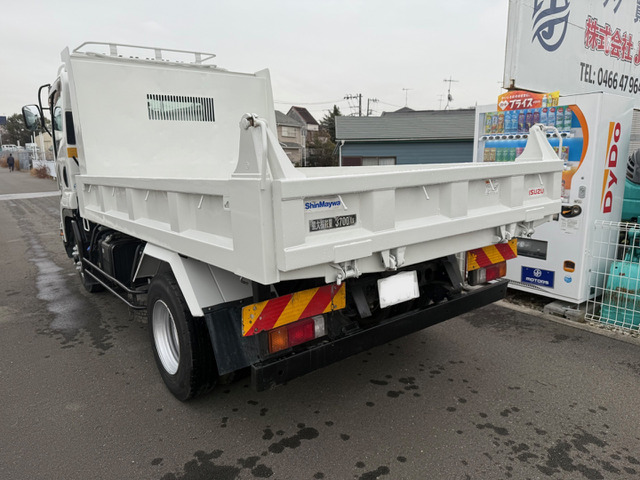 �ő�ύڗ�3,700kg