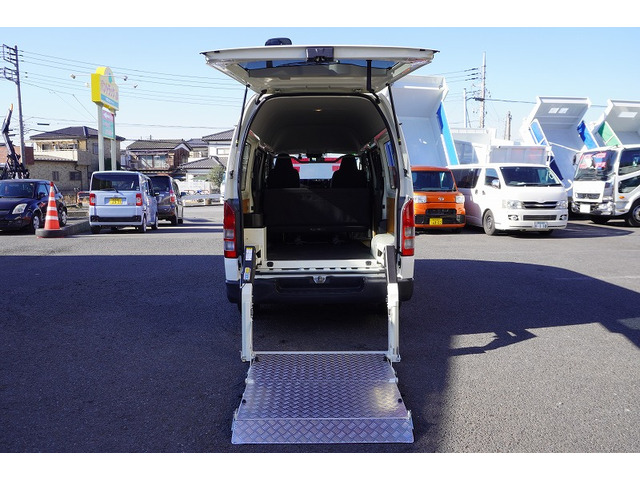 �L�x�ȃg���b�N�A���p�ԁA�n�C�G�[�X�Ȃǎ�舵���Ă���܂��B��xHP�������������Bhttp://www.vantruck.co.jp/