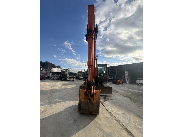 日立油圧ショベル