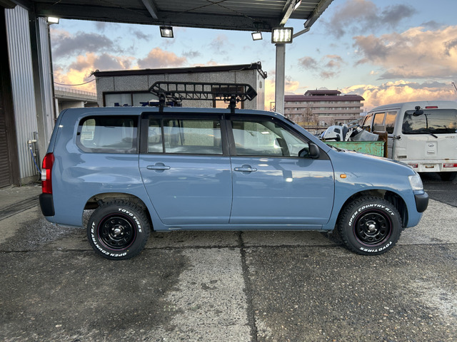 �y�x�����z���i�X�z���Ԃ������������܂��āA���ɗL�������܂��B�݌Ɏԗ��ɂȂ�܂��̂ŁA���񂲓s���̋X�������ɁA���ɗ��ĉ������B���X�\��������ƁA���ē����X���[�Y�ł��B