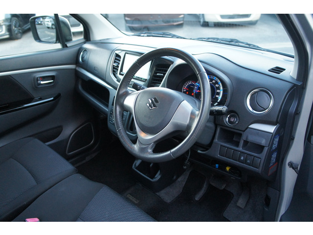 3�����E3000km�̖����ۏؕt���ł��B�G���W���A�~�b�V�������̏C���̍ۂɋ��z���傫���Ȃ肪���ȉӏ��������C���ň��S�ł��B�ő�3�N�܂ł̗L���ۏ؂���舵���Ă���܂��B